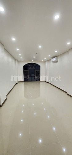 CHÍNH CHỦ CHO THUÊ NHÀ MẶT PHỐ MẠC THÁI TỔ, PHƯỜNG YÊN HOÀ, CẦU GIẤY