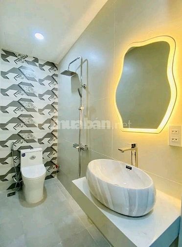 Cần bán gấp nhà Hà Huy Giáp, Quận 12. Giá 3,69 tỷ, 60m2, hẻm xe hơi 5m