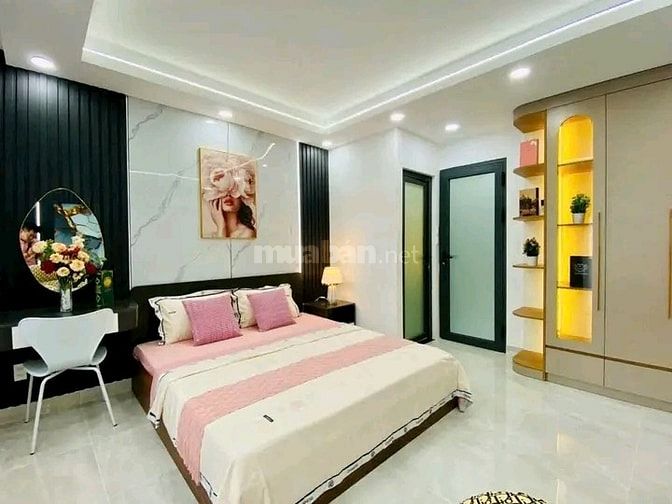 Cần bán gấp nhà Hà Huy Giáp, Quận 12. Giá 3,69 tỷ, 60m2, hẻm xe hơi 5m