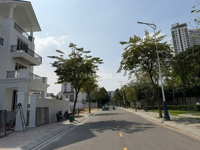 Bán biệt thự Saigon Mystery Villas, 448m2, hầm 3 tầng, 2 mặt tiền