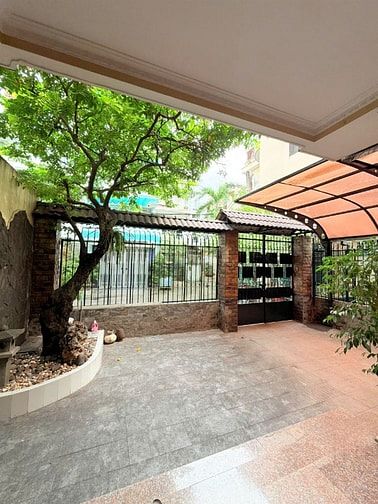 Bán BiệtThự Hoàng Dư Khương Q.10 - 7,9m x 23m chgir 46,5 tỷ