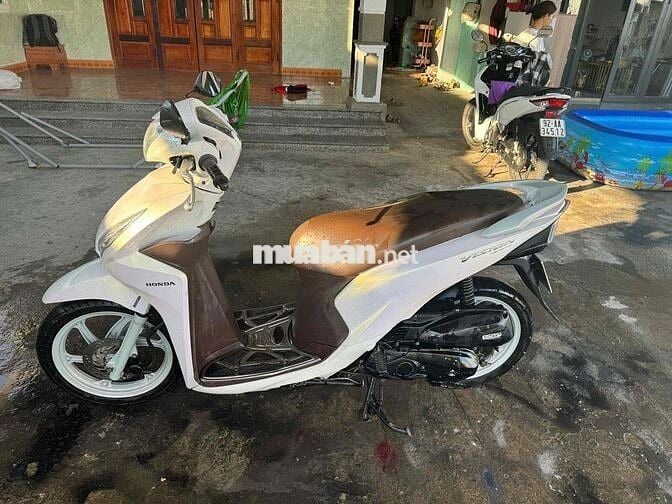 Honda Vision Trắng