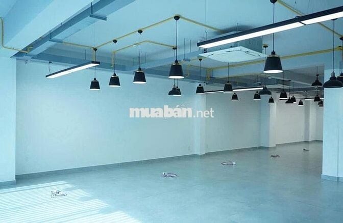 NHÀ ĐƯỜNG HOÀNG HOA THÁM DT: 7X20M TRỆT 3 LẦU SÂN THƯỢNG CHO THUÊ