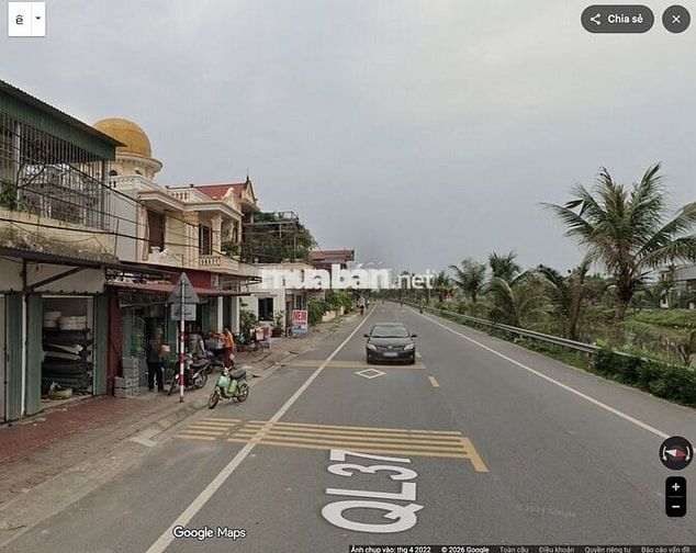 Chính chủ bán đất kèm nhà ở và ao sau nhà có tổng diện tích gần 500m2
