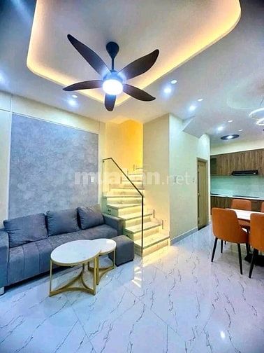 Siêu phẩm nhà Vĩnh Hội, Quận 4. Giá 4,18 tỷ, 44m2, đường hẻm xe hơi