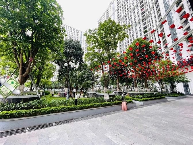          NGỘP BANK GIA ĐÌNH CẦN BÁN CĂN HỘ CC THE EMERALD  ĐÌNH THÔN !