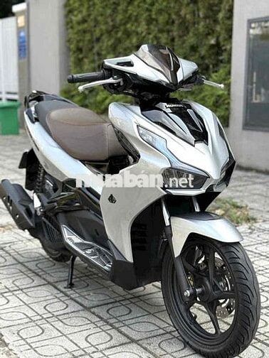 Air blade 2020( nậu xớ đưa trước 18trieu nhận xe)