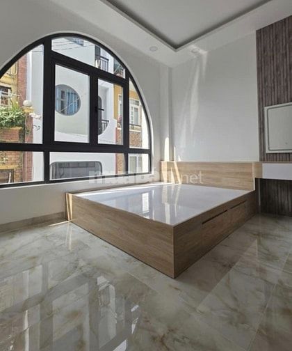Bán nhà mới đẹp An Dương Vương P4 Q5 dt 5,2x9m 3 tầng chỉ 8,9 tỷ.
