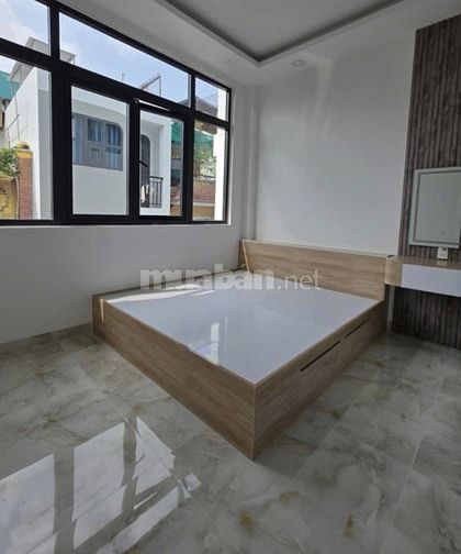 Bán nhà mới đẹp An Dương Vương P4 Q5 dt 5,2x9m 3 tầng chỉ 8,9 tỷ.