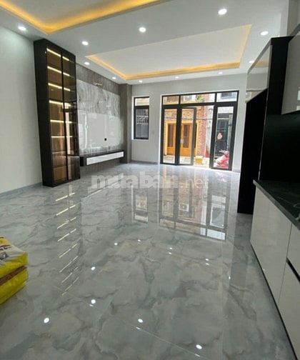 Bán nhà mới đẹp An Dương Vương P4 Q5 dt 5,2x9m 3 tầng chỉ 8,9 tỷ.