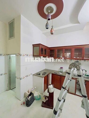 cho thuê nhà mới đẹp đúc lầu thống nhất p16 GV 2pn2wc hẻm xe hơi 7.5tr