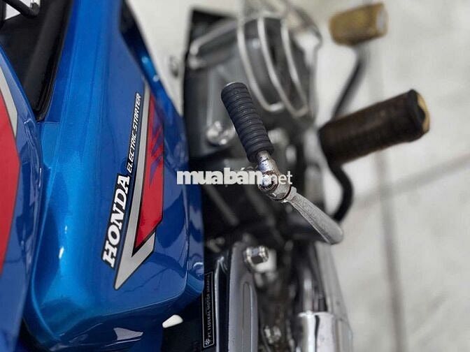 Honda Dream Lùn Xanh trắng