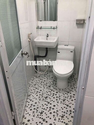 cho thuê nhà mới đẹp đúc lầu thống nhất p16 GV 2pn2wc hẻm xe hơi 7.5tr