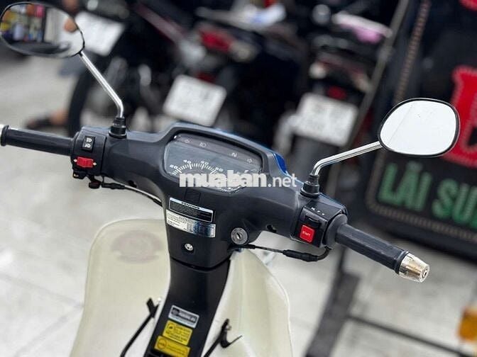 Honda Dream Lùn Xanh trắng