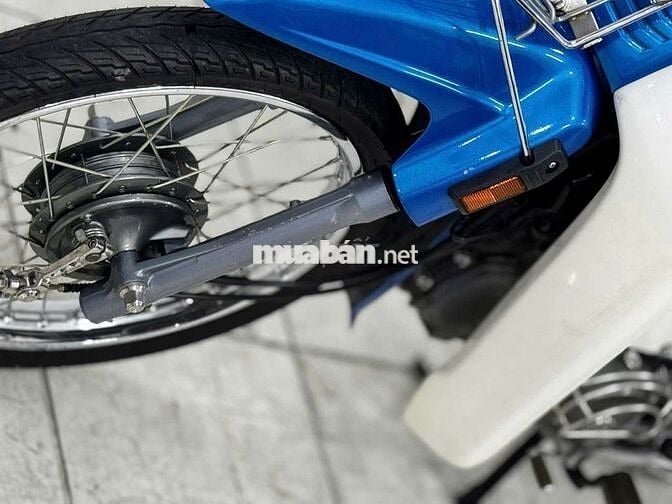 Honda Dream Lùn Xanh trắng