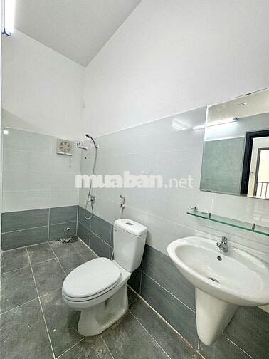 STUDIO PHẠM THẾ HIỂN QUẬN 8 – BAN CÔNG – FULL NỘI THẤT – TRỐNG 