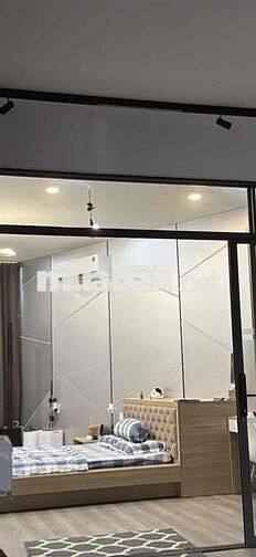 cần thuê nhà nguyên căn từ 7/7 đến 7/8