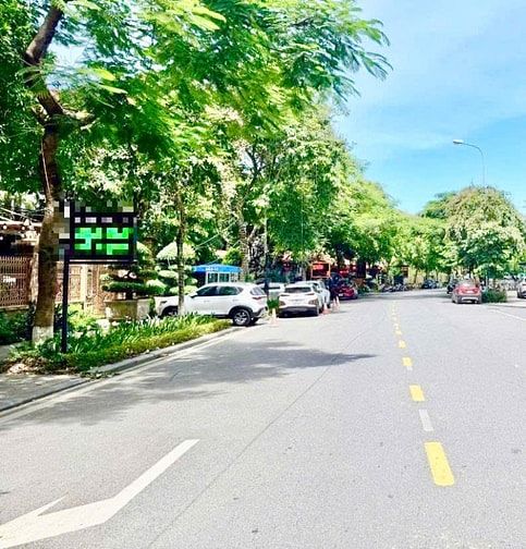 BIỆT THỰ TRỤC KINH DOANH LÊ VĂN LƯƠNG_LÔ GÓC 2 MẶT TIỀN_370m_148,99 ty