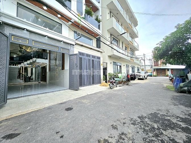 Nhà phố đúc 5 tầng full nội thất hẻm 8m đường Tô Ký, Trung Mỹ Tây Q 12