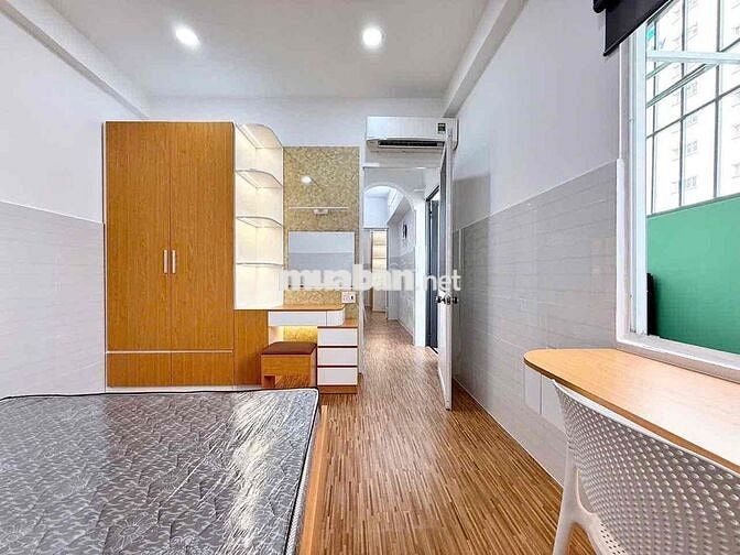 2 Phòng Ngủ -45m2 - Ban Công -Full Nội Thất- Phan Xích Long-Phú Nhuận