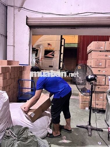 Tuyển Nhân Viên Kho Làm Việc Tại Quận 8