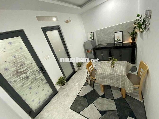THANG MÁY 1PN ban công tách bếp ngay Hoàng Văn Thụ, Phú Nhuận giá 7tr2