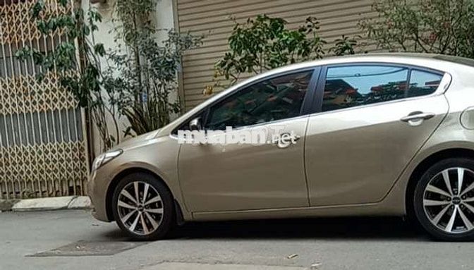 Kia K3 AT 1.6 Vàng cát 13 vạn