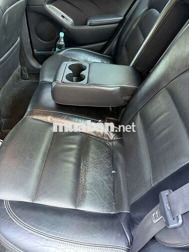 Kia K3 AT 1.6 Vàng cát 13 vạn