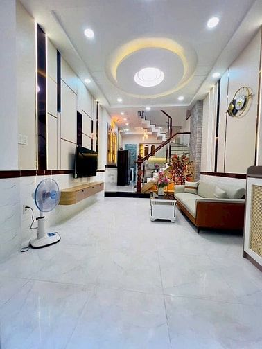 Nhà cần sang nhanh đ.Nguyễn Thị Tần, Quận 8. Giá 2,89 tỷ, 50,5m2, HXH