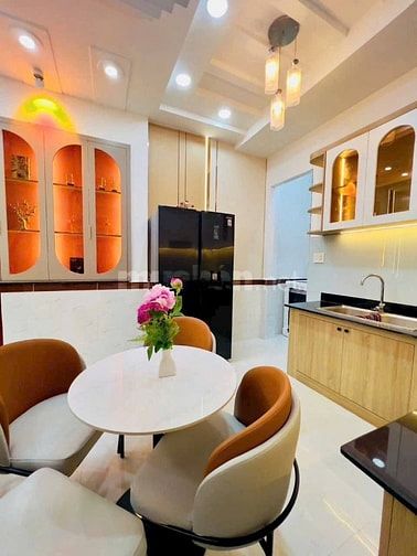 Nhà cần sang nhanh đ.Nguyễn Thị Tần, Quận 8. Giá 2,89 tỷ, 50,5m2, HXH