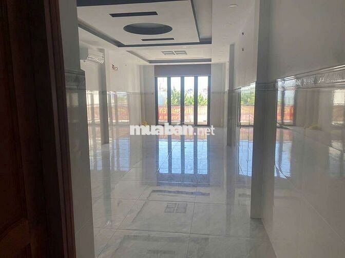 CHO THUÊ NHÀ 4X30(TRỆT+ LỬNG+5LẦU) SÀN TRỐNG SUỐT CÓ THANG MÁY 