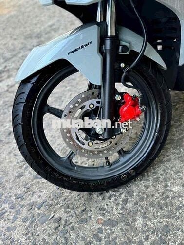 Honda Air Blade 2025 Xám xi măng (1k km)