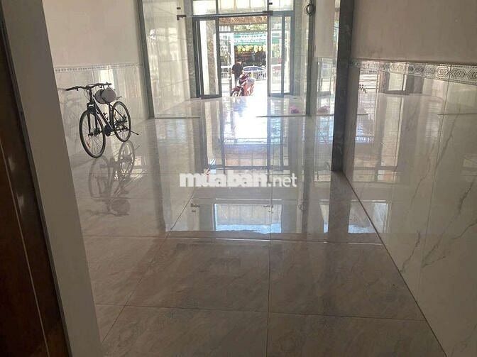 CHO THUÊ NHÀ 4X30(TRỆT+ LỬNG+5LẦU) SÀN TRỐNG SUỐT CÓ THANG MÁY 