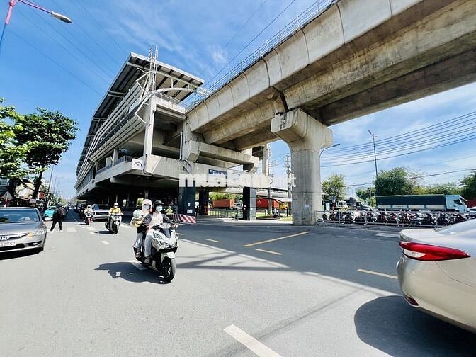 ĐẤT MẶT TIỀN NHÁNH NGUYỄN VĂN BÁ TRƯỜNG THỌ_NGAG 7M_NGAY CHÂN GA METRO