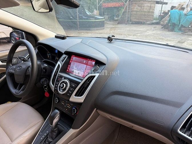 Bán xe Ford Focus 2019 số tự động