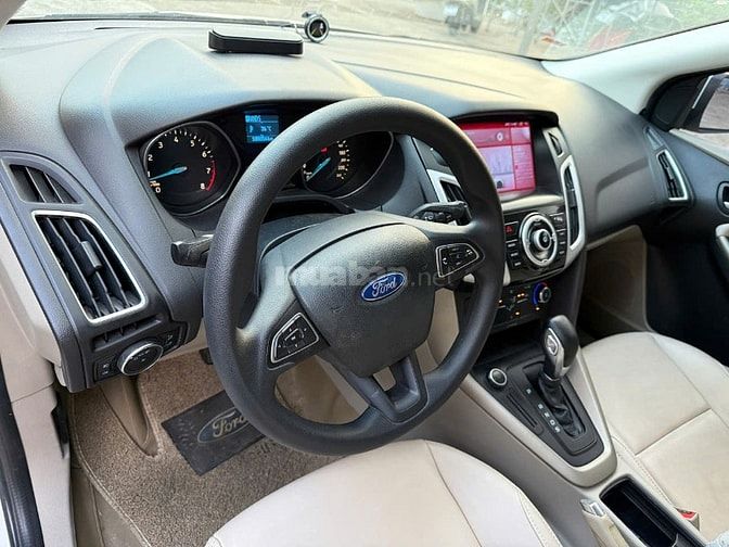 Bán xe Ford Focus 2019 số tự động