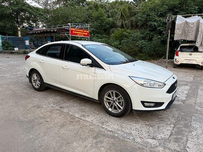 Bán xe Ford Focus 2019 số tự động