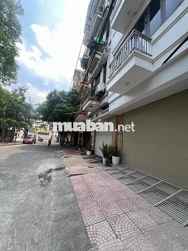 🏡CHO THUÊ NHÀ LÀM VĂN PHÒNG > DIỆN TÍCH 60M > ĐUỜNG 15M >  VỈA HÈ OTO