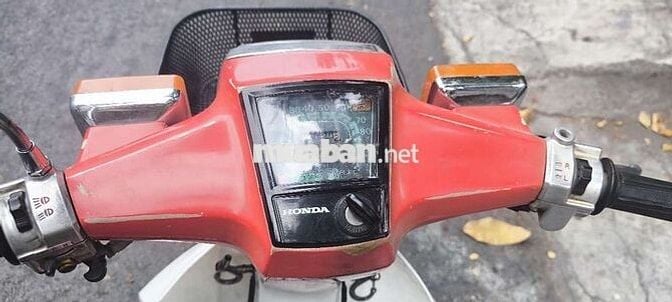 Honda Cub DD Đỏ xe zin nhiều