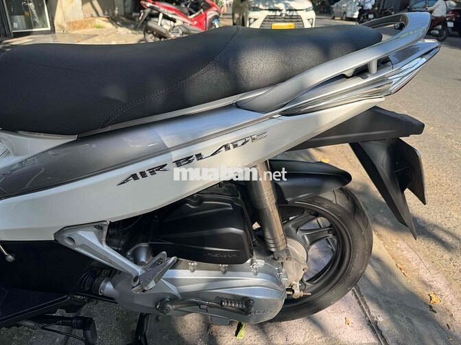 Honda Air Blade Thể thao Trắng đẹp như mới