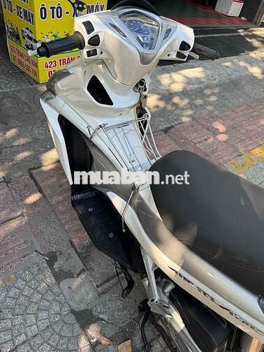 Honda Air Blade Thể thao Trắng đẹp như mới