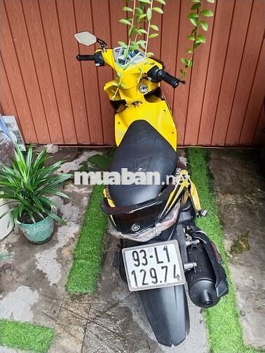 Yamaha Luvias 2012 Vàng đen