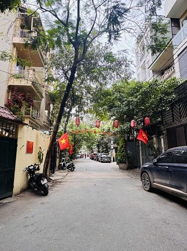 Phố Ngọc Khánh Ba Đình – Ô TÔ Tránh – 146 M2 – 3 T– MT 14 M – Giá 42.3