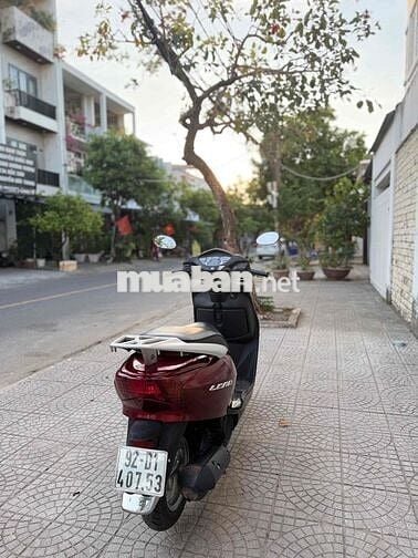 Honda Lead 2011 màu Đỏ
