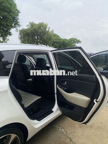 KIA RONDO 2015 Trắng 95.000 km