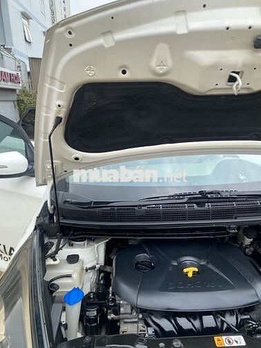 KIA RONDO 2015 Trắng 95.000 km