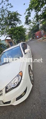 Hyundai Avante Trắng 5 chỗ