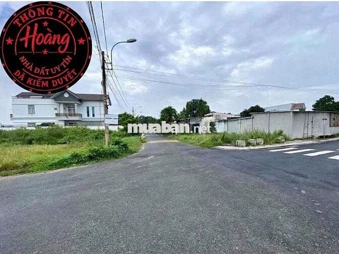 Lô góc 136m tại thị trấn góc ngang rộng đến 9,2m chủ để giá tốt 550tr