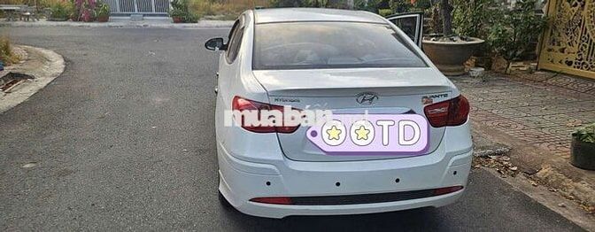 Hyundai Avante Trắng 5 chỗ