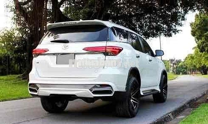 Toyota Fortuner Sportivo 2017 Trắng